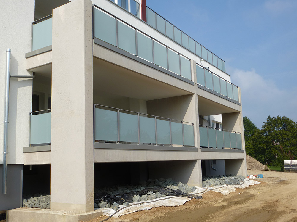 Vorstellbalkon Andersenweg 07 Aussenansicht