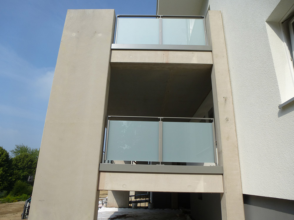 Vorstellbalkon Andersenweg 08 Aussenansicht